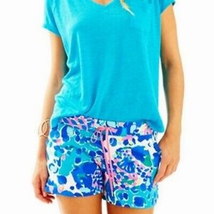 NWOT LILLY PULITZER VINA SHORTS HIT THE SPOT